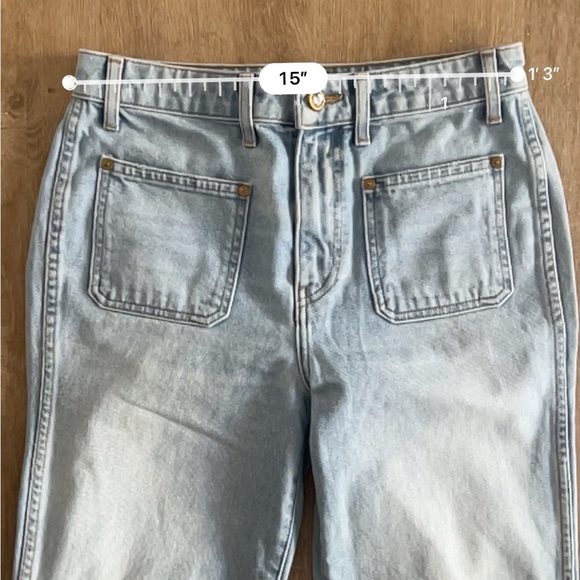 Khaite Rachel Patch Pocket Flare Jeans - Light Blue
Denim Austin - Size 28 - Picture 12 of 13